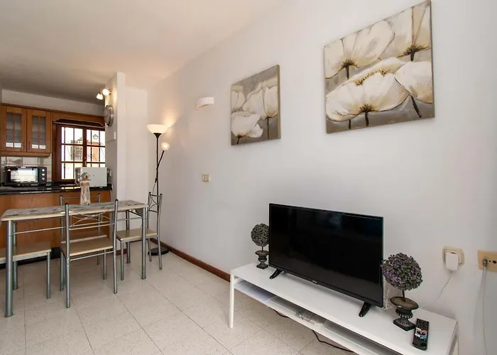 Terrace View Адехе